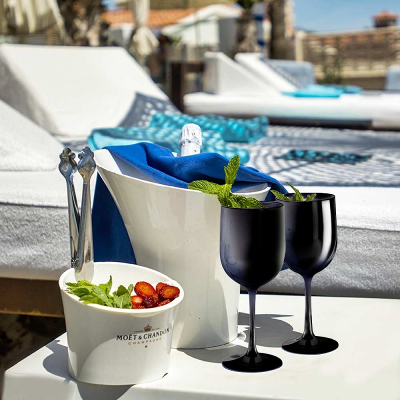 Wine glass Piscine 48 cl. black plastic